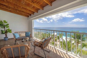 Junior Suite with sea view | View from room