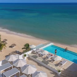 2 outdoor pools