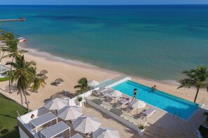 2 outdoor pools - HM Bavaro Beach – Adults Only (Punta Cana)