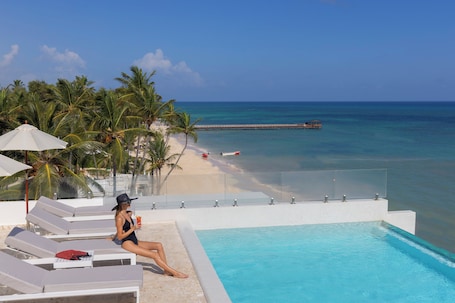 2 piscinas al aire libre