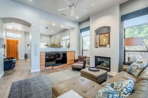 Smart TV, fireplace, DVD player, books