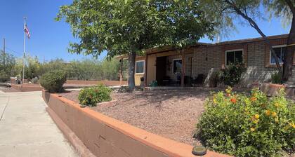 Quiet spacious home in Cul-de-sac near downtown