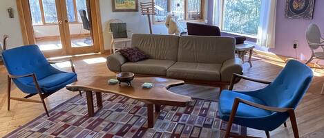 Smart TV, foosball, table tennis, books