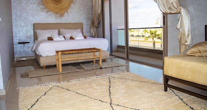 Luxury villa with jacuzzi. Located in downtown Dakhla!