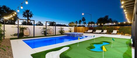 Piscine extérieure, piscine chauffée