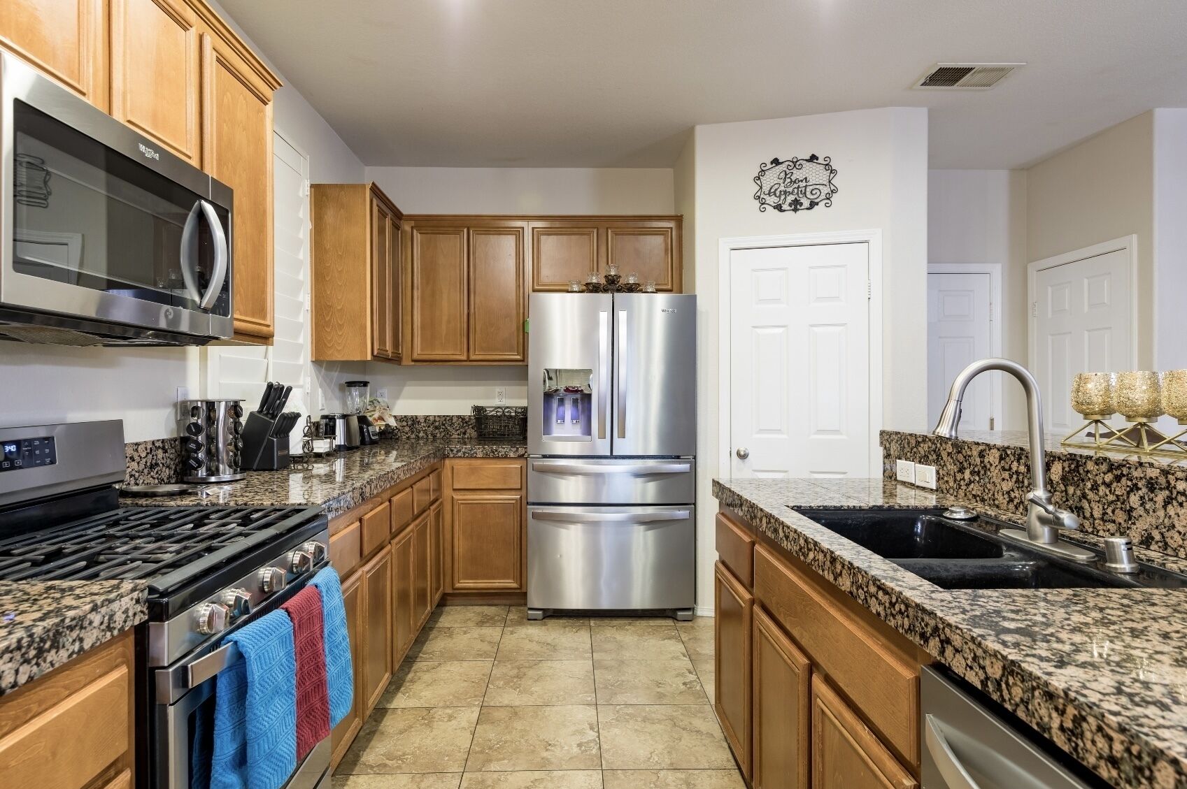 Massive Resort w/ Pool, Spa & More!