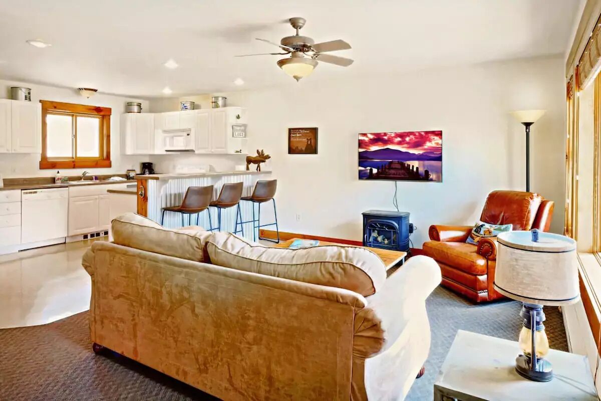 Beautiful Grand Lake Mountain Lodge