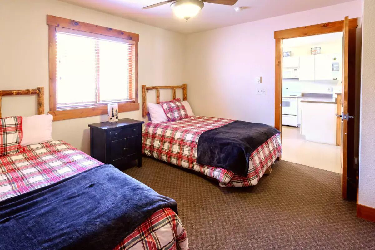 Beautiful Grand Lake Mountain Lodge