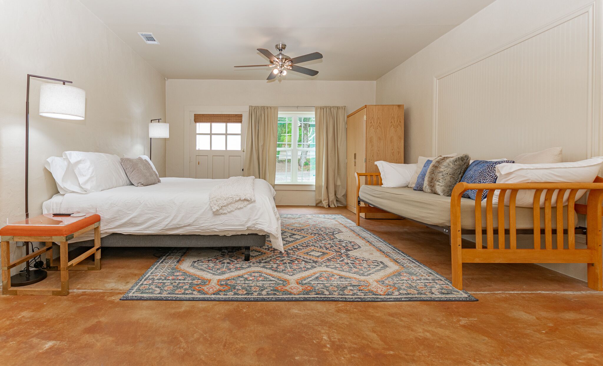 Spacious 3/2 - Historic Charm & Modern Comfort with pool, porch, cook's kitchen