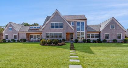 Modern Coastal Katama Retreat - 4th Season of 5 Star Summers