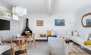 Living area - New to VRBO! MidCentury Modern Bungalow @ Ocotillo Lodge (Palm Springs)