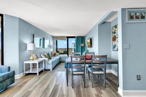 Televisión y oficina 