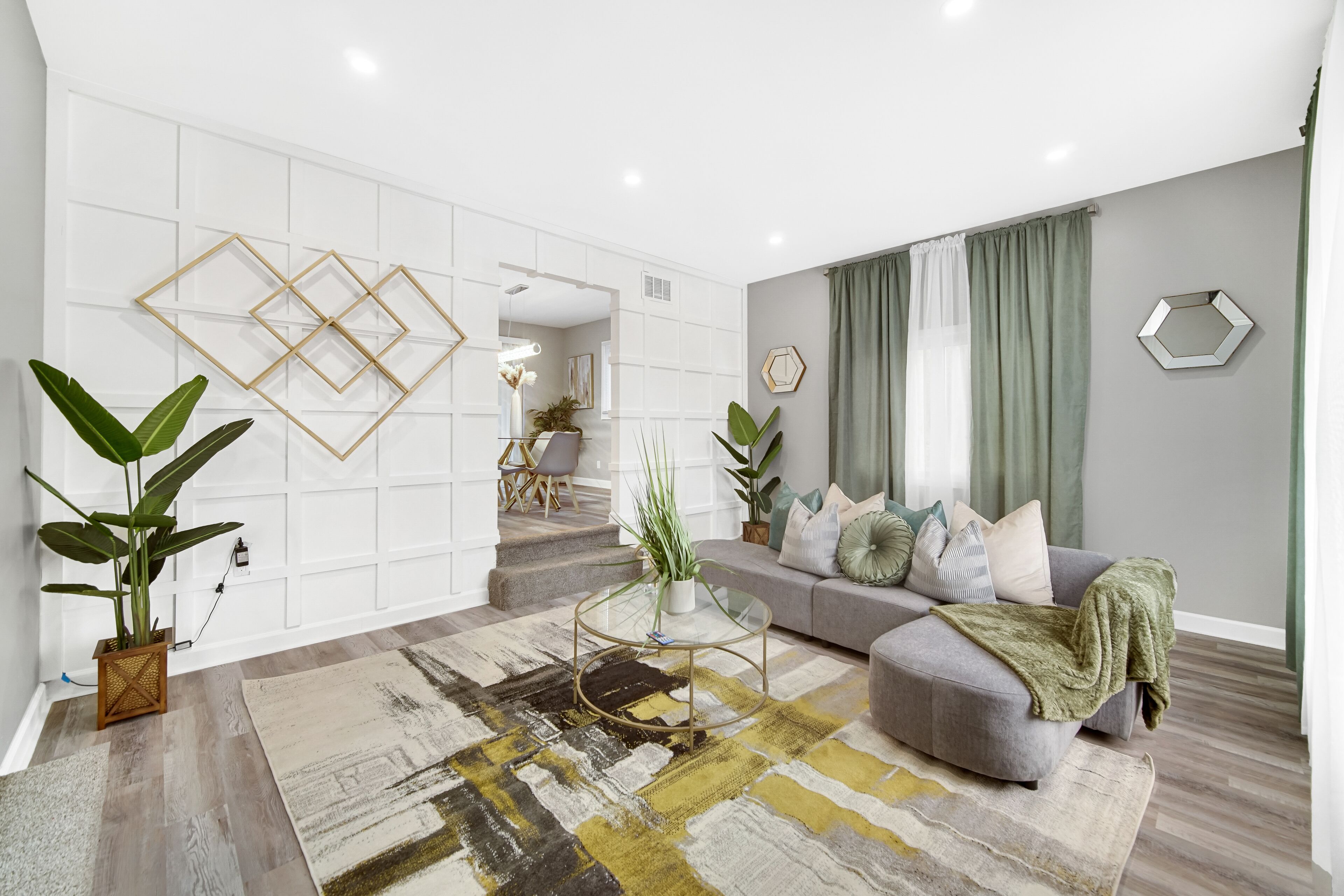 Luxe Oasis of Relaxation 4 Minutes from 2 White Sand Beaches off Lake Michigan 