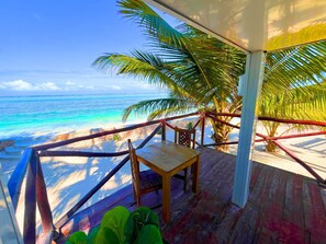 Outdoor dining - West Villa-The Zanzibar Beach House (Zanzibar)
