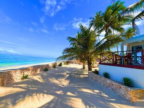 On the beach, sun-loungers, beach towels - West Villa-The Zanzibar Beach House (Zanzibar)