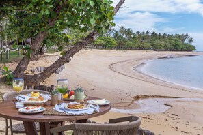 Tägliches inbegriffenes nach Wunsch zubereitetes Frühstück