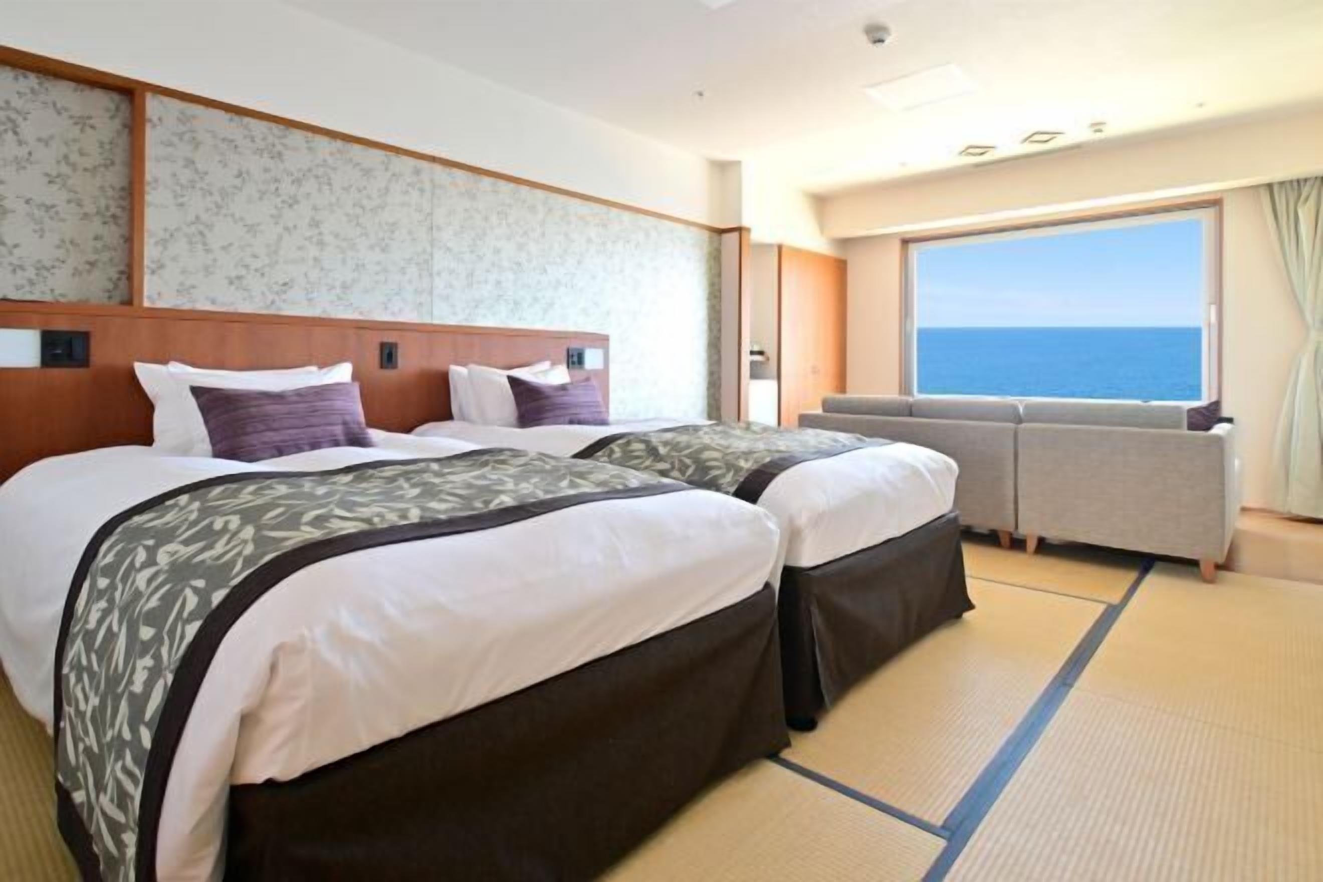 Edredón, caja de seguridad en la habitación, wifi gratis y ropa de cama 