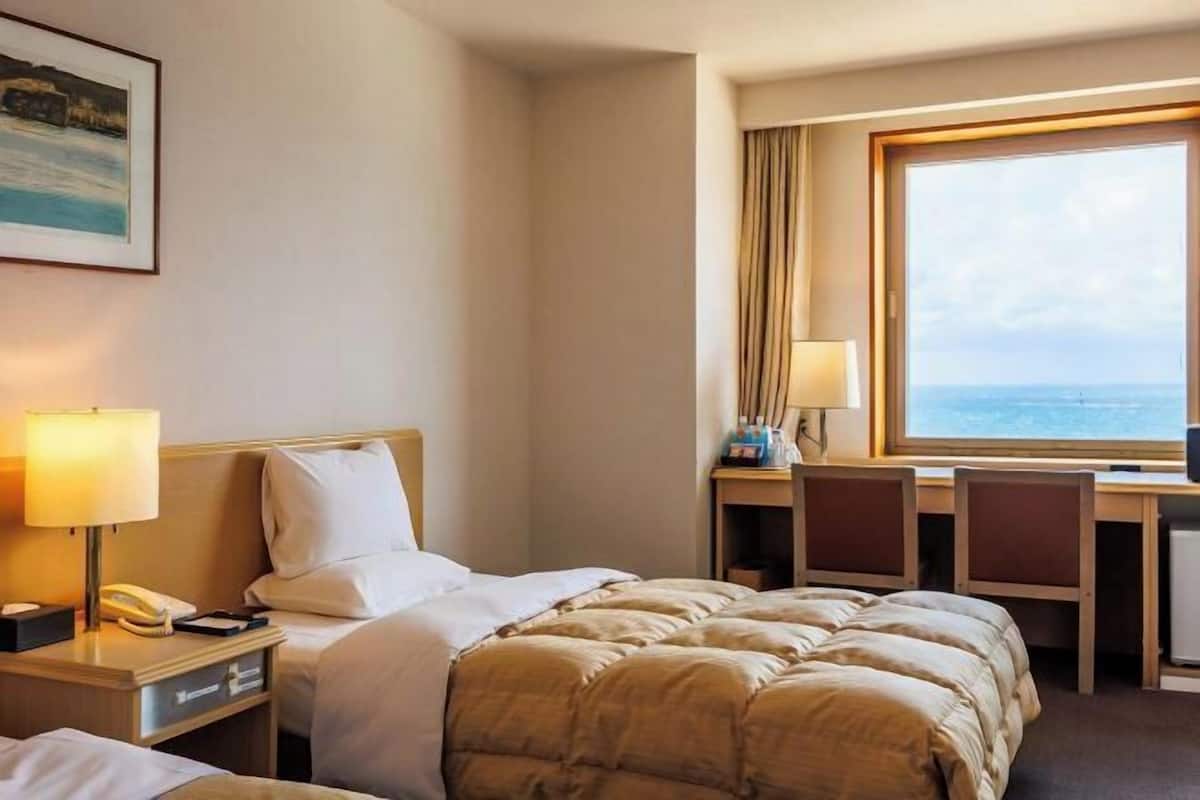 1 bedroom, down duvets, in-room safe, free WiFi