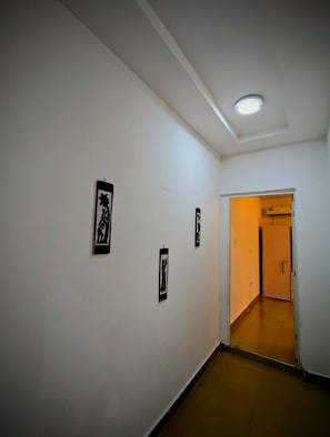 1 bedroom, in-room safe, iron/ironing board, free WiFi