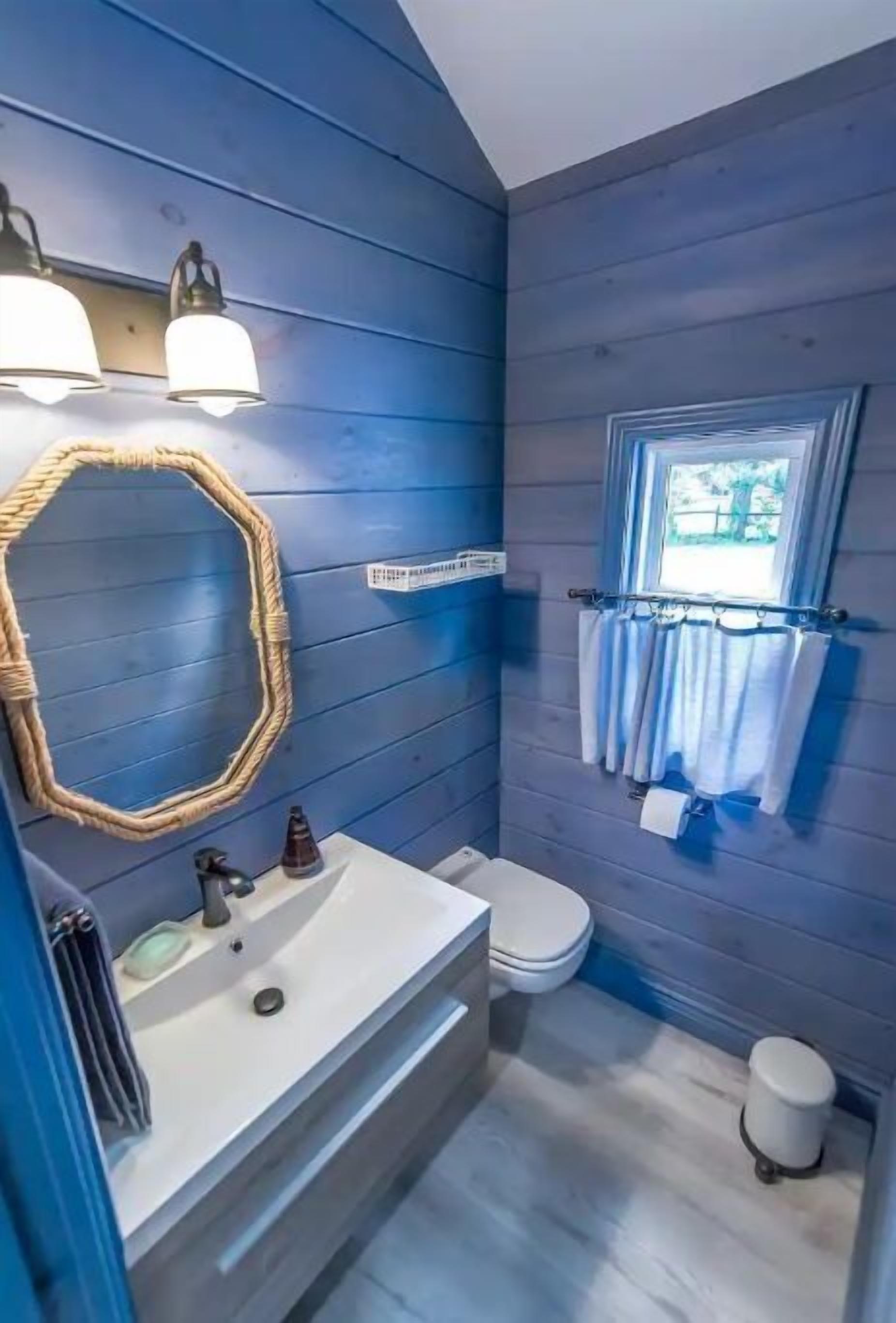 Welcome to Pink Door Cottage! - "Fun, Sun & Sand"