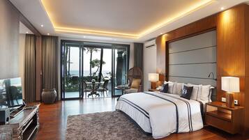 Villa, 5 Bedrooms | Desk, free WiFi, bed sheets