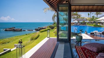 Villa, 5 Bedrooms | Desk, free WiFi, bed sheets