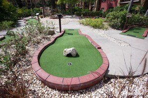 Property grounds - Located near Disney World, this resort offers comfortable condo-style suites. (Lake Buena Vista)
