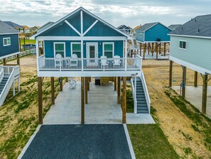 Exterior - Steps to Beach & Community Pool! (Bolivar Peninsula)