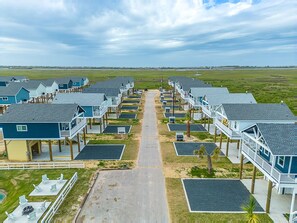 Property grounds - Steps to Beach & Community Pool! (Bolivar Peninsula)