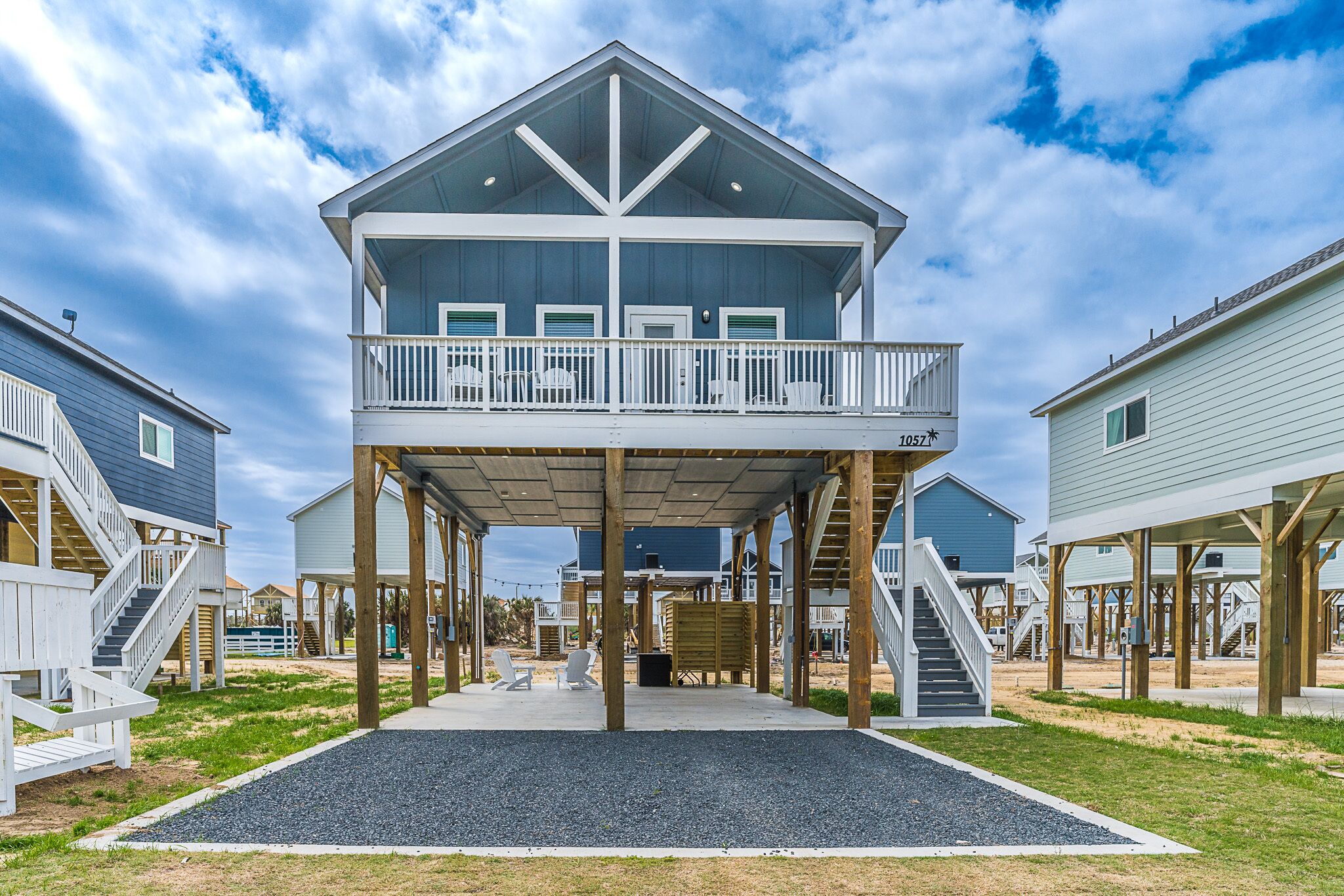 NEW!!! Short Walk to Beach! Sleeps 6