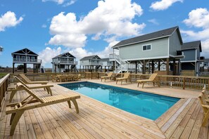 Pool - Steps to Beach & Community Pool! (Bolivar Peninsula)