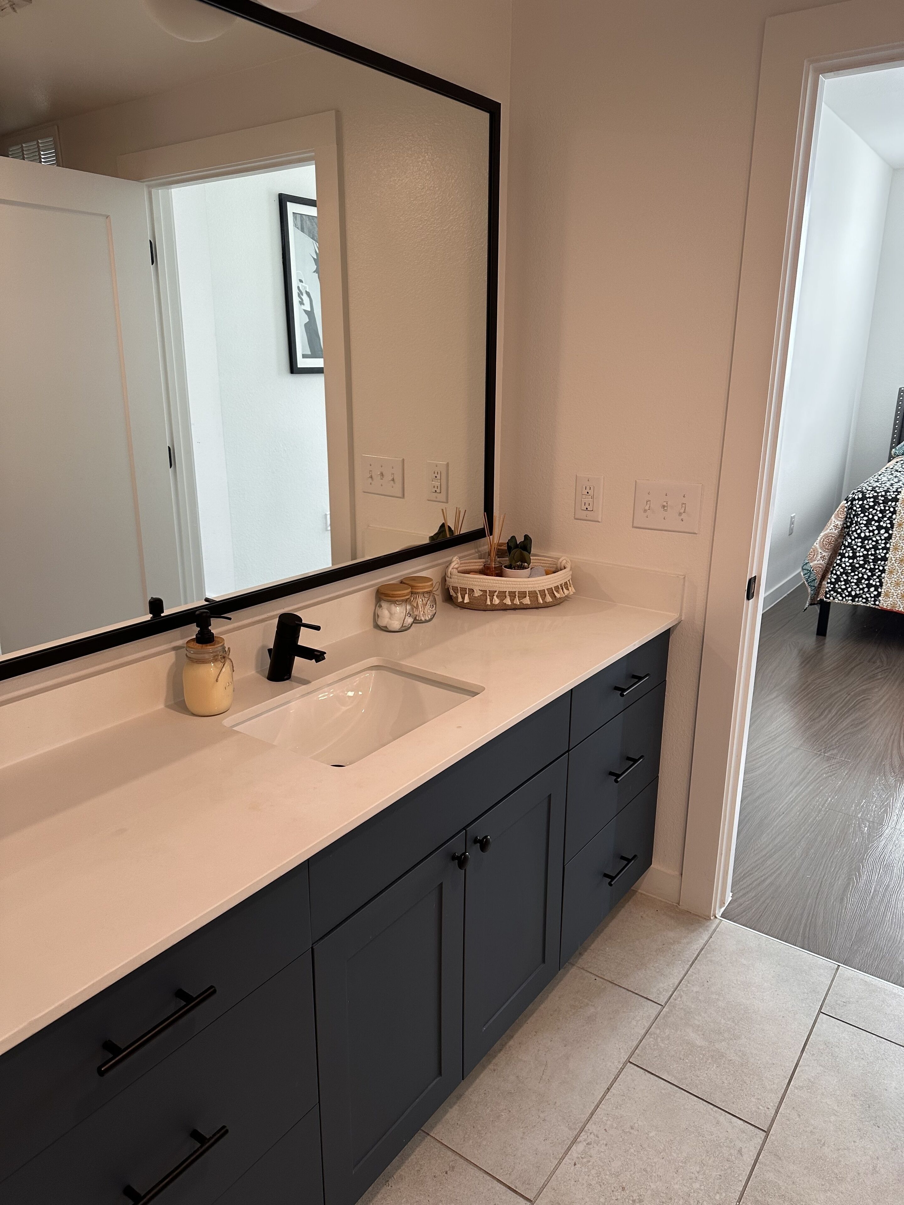 Modern Studio In Downtown Dallas