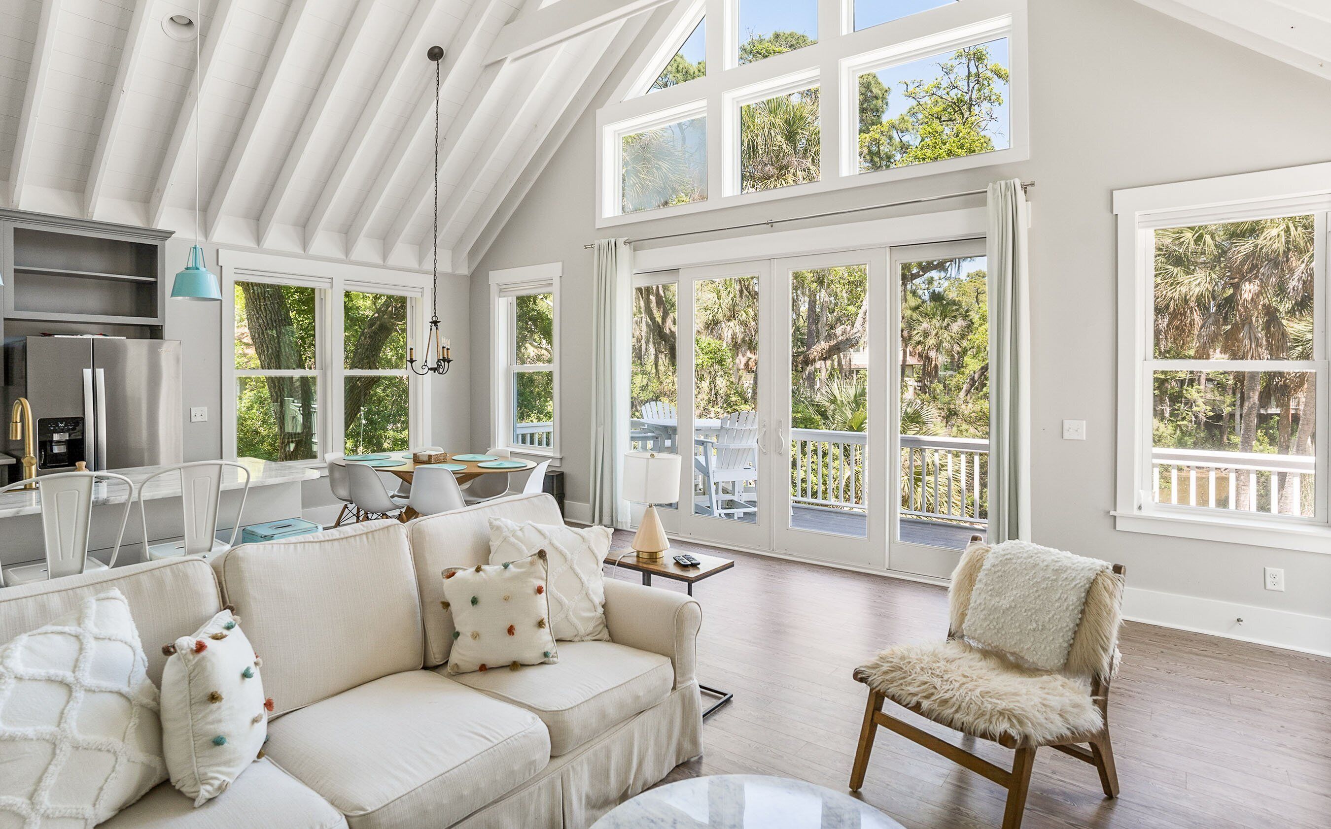 智能电视、壁炉