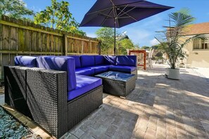 Terrace/patio - Private Villa/ BBQ, Firepit, Pool, Disney (Kissimmee)