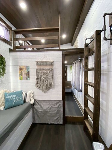 Tiny House Scarlett -  Pet Friendly