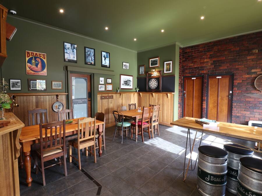 Bar (di hartanah)
