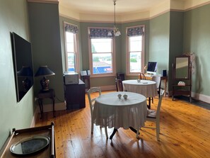 Free daily continental breakfast  - The Exchange Beaconsfield - Offering Heritage Accommodation (Beaconsfield)