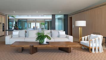 Luxury Villa, 3 Bedrooms | 3 bedrooms, minibar, in-room safe, desk