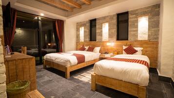 Deluxe Triple Room | Premium bedding, down duvets, pillow-top beds, individually furnished