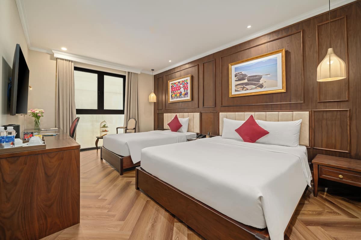 Triple Bathtub with Window (Afternoon Tea included) | Premium bedding, memory-foam beds, minibar, in-room safe