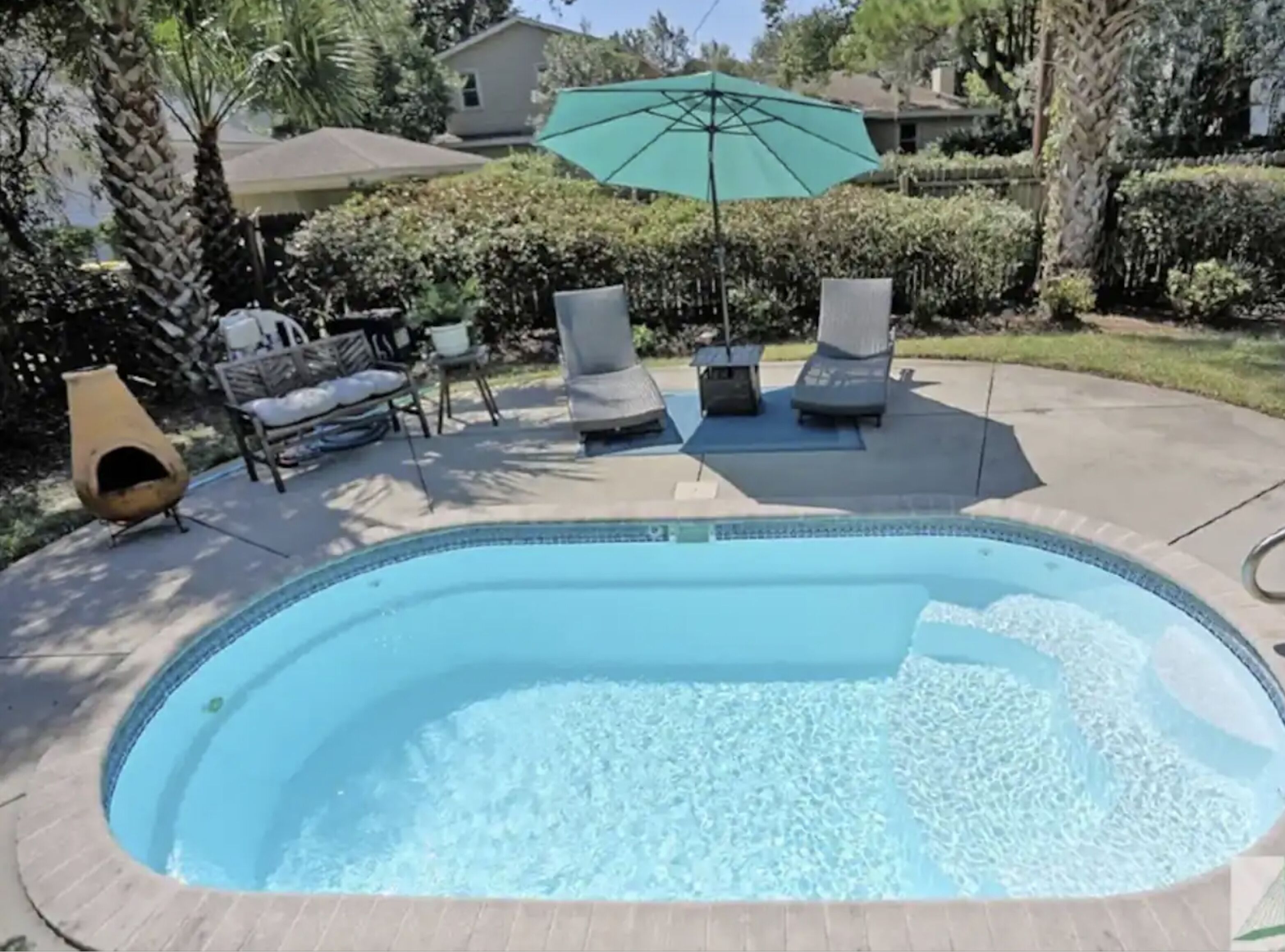 Savannah Summer Home, small private pool, close to all