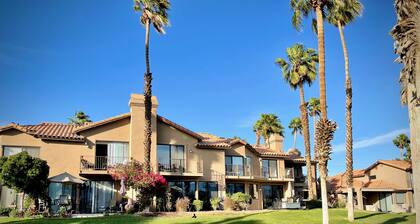 The View! Palm Desert Country Club Villa