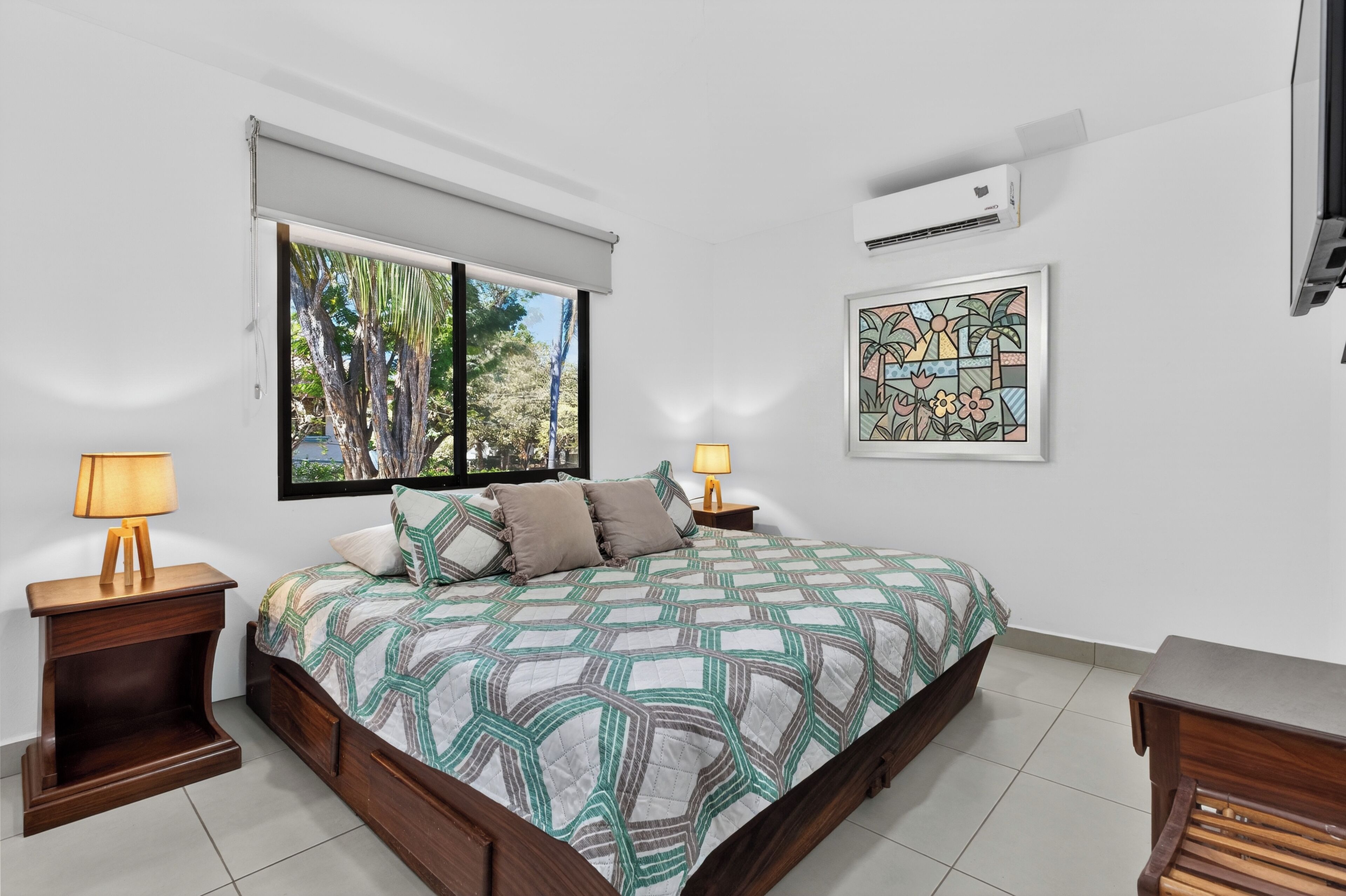 2 chambres, coffres-forts dans les chambres, bureau, Wi-Fi gratuit