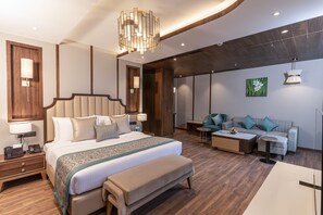Deluxe Suite | Premium bedding, in-room safe, desk, soundproofing - Fortune Khajjiar - Member ITC Hotels' Group (Chamba)