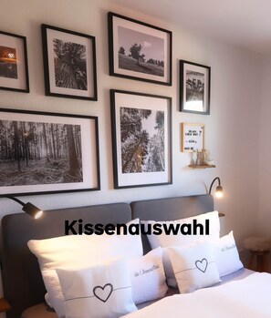 2 عدّة غرف نوم ومكتب ومكواة/لوح كي وسرير سفر