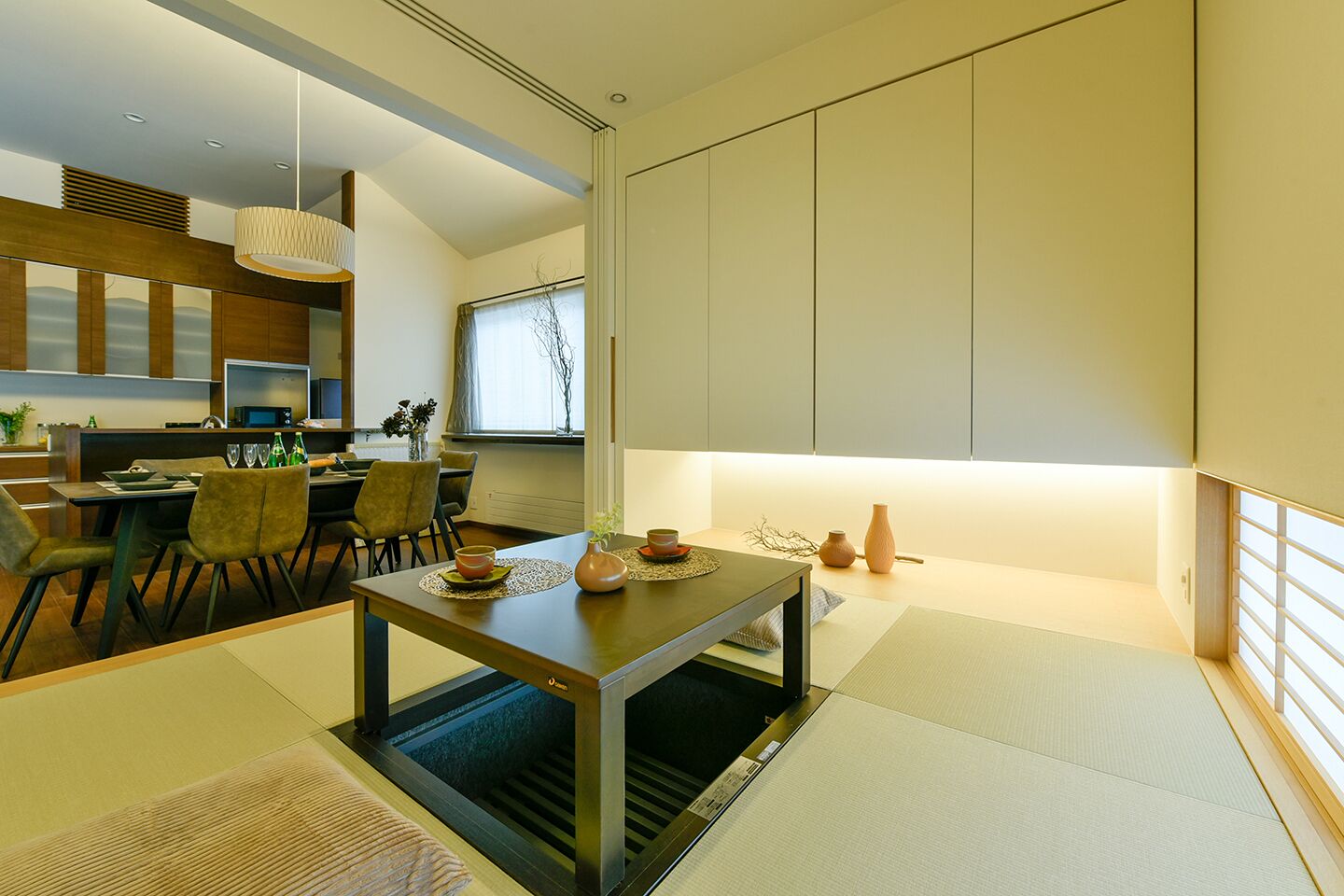 デラックス スイート | 3 室のベッドルーム、アイロン / アイロン台、WiFi (無料)、ベッドシーツ