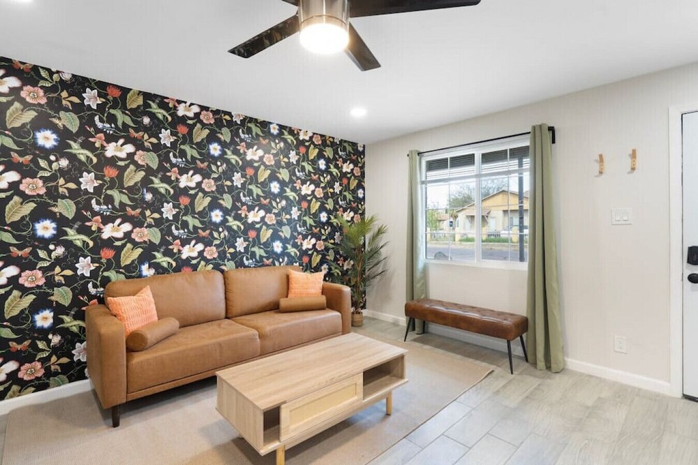 1BD+TV+Wifi+FreeParking+Kitchen