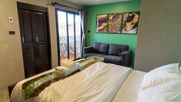 独特客房, 1 间卧室, 阳台, 城市景观 | 1 多间卧室、办公桌、遮光窗帘、免费 WiFi