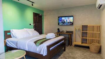 Exclusive Room, 1 Bedroom, Balcony, City View | Desk, blackout curtains, free WiFi, bed sheets
