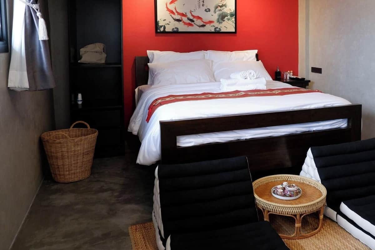 Exclusieve kamer, 1 queensize bed, terras, in toren | Een bureau, verduisterende gordijnen, gratis wifi, beddengoed